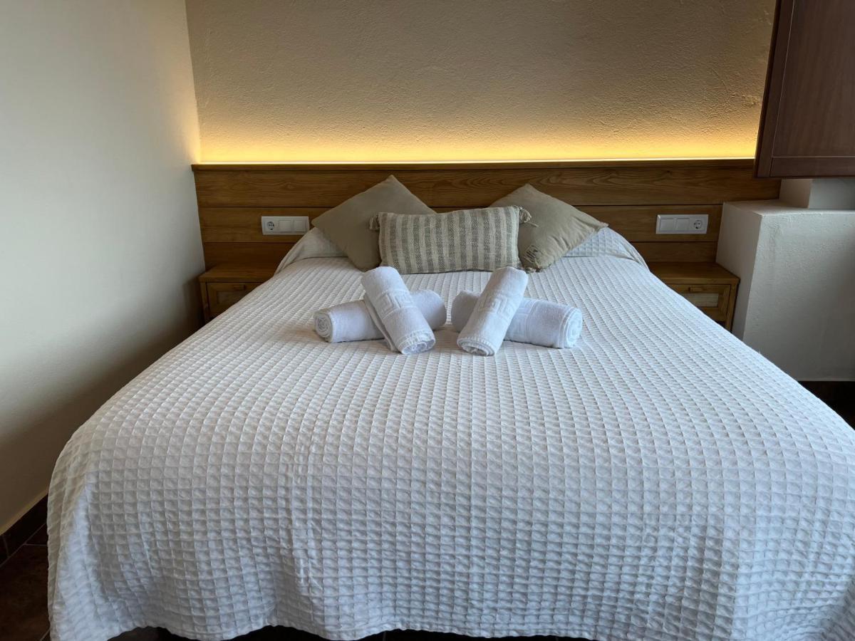 Calau De Centenys Holiday home Esponella